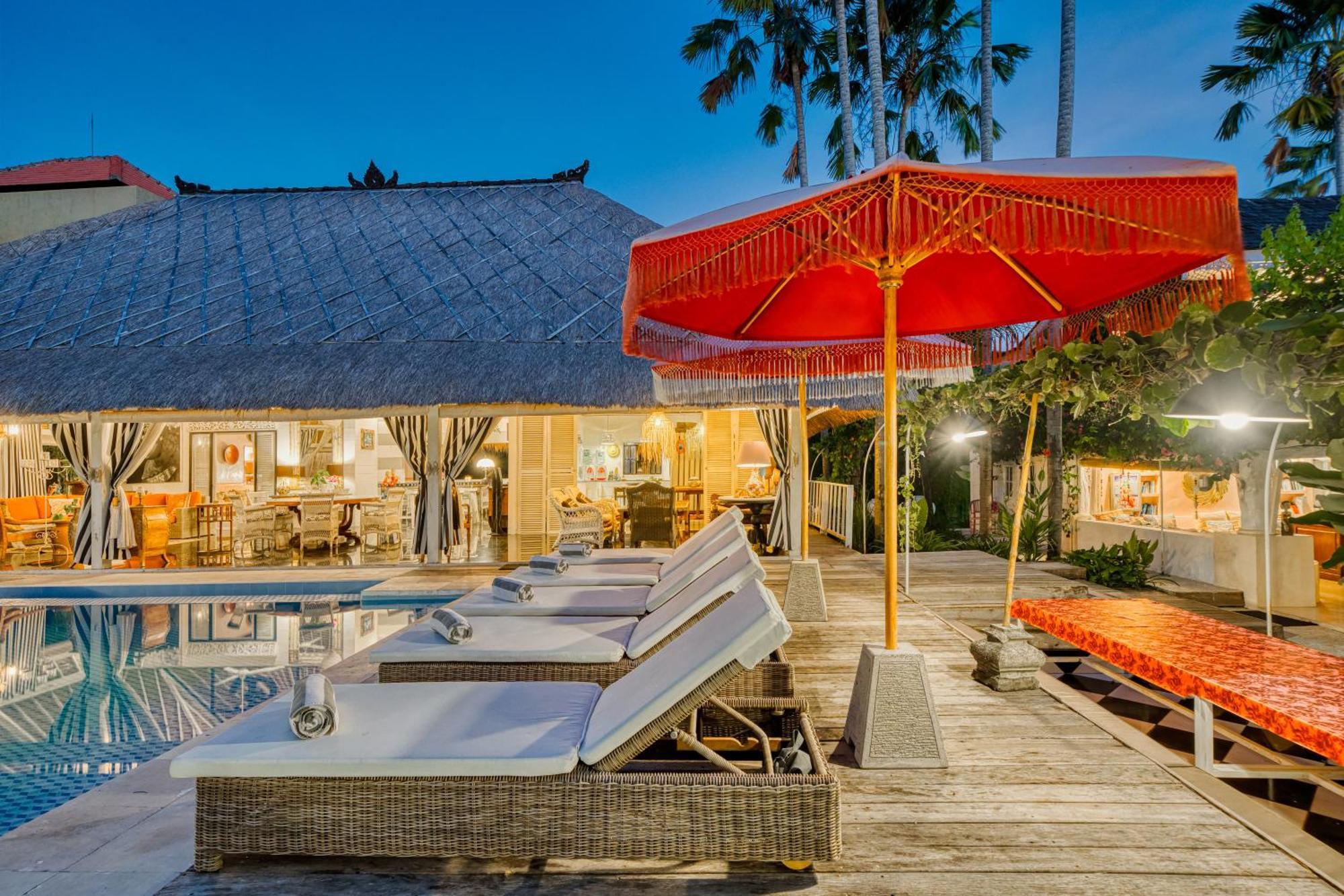 Villa Kalis, 10 Bedroom Family And Group Villa เซมินยัค ภายนอก รูปภาพ