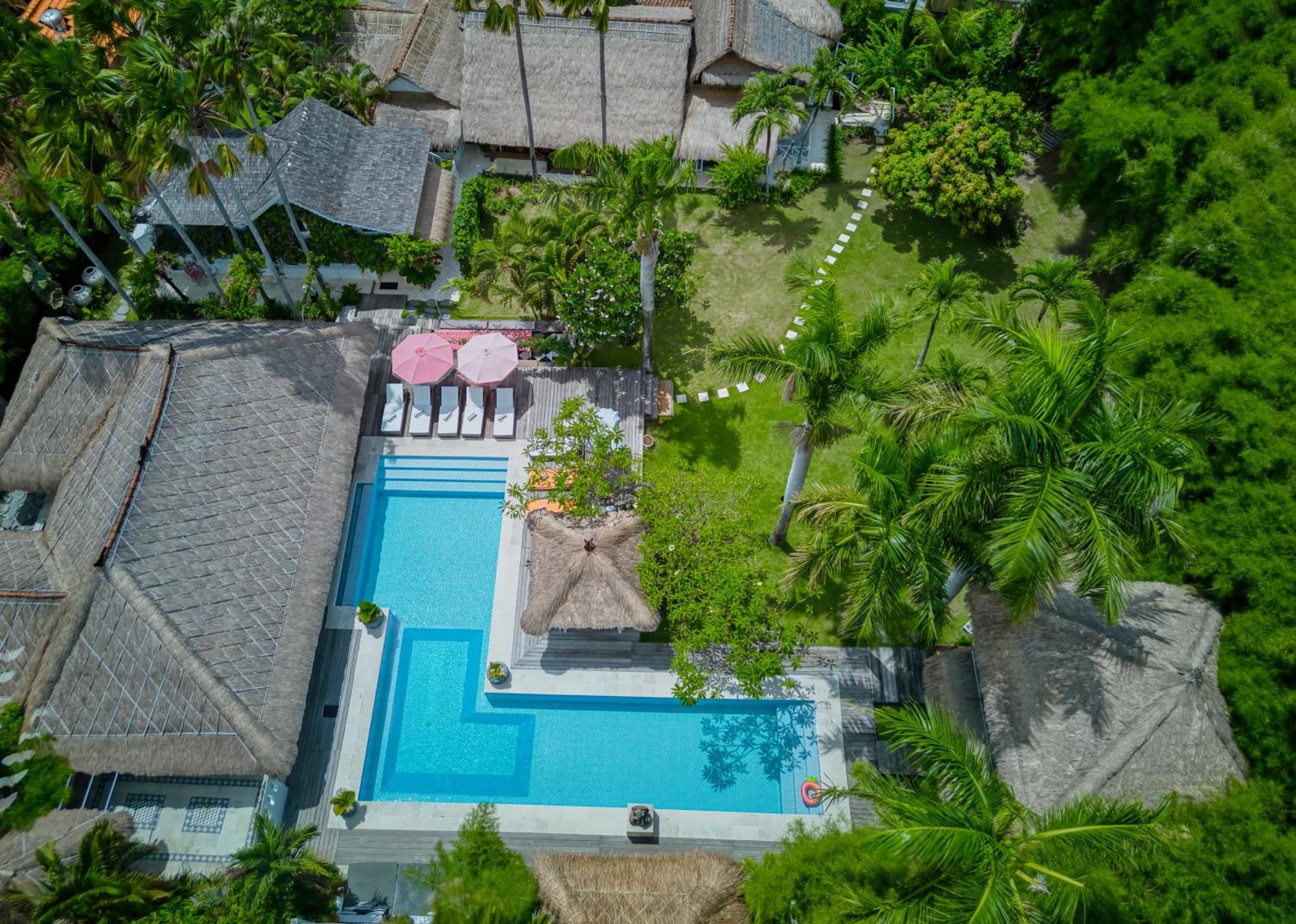 Villa Kalis, 10 Bedroom Family And Group Villa เซมินยัค ภายนอก รูปภาพ