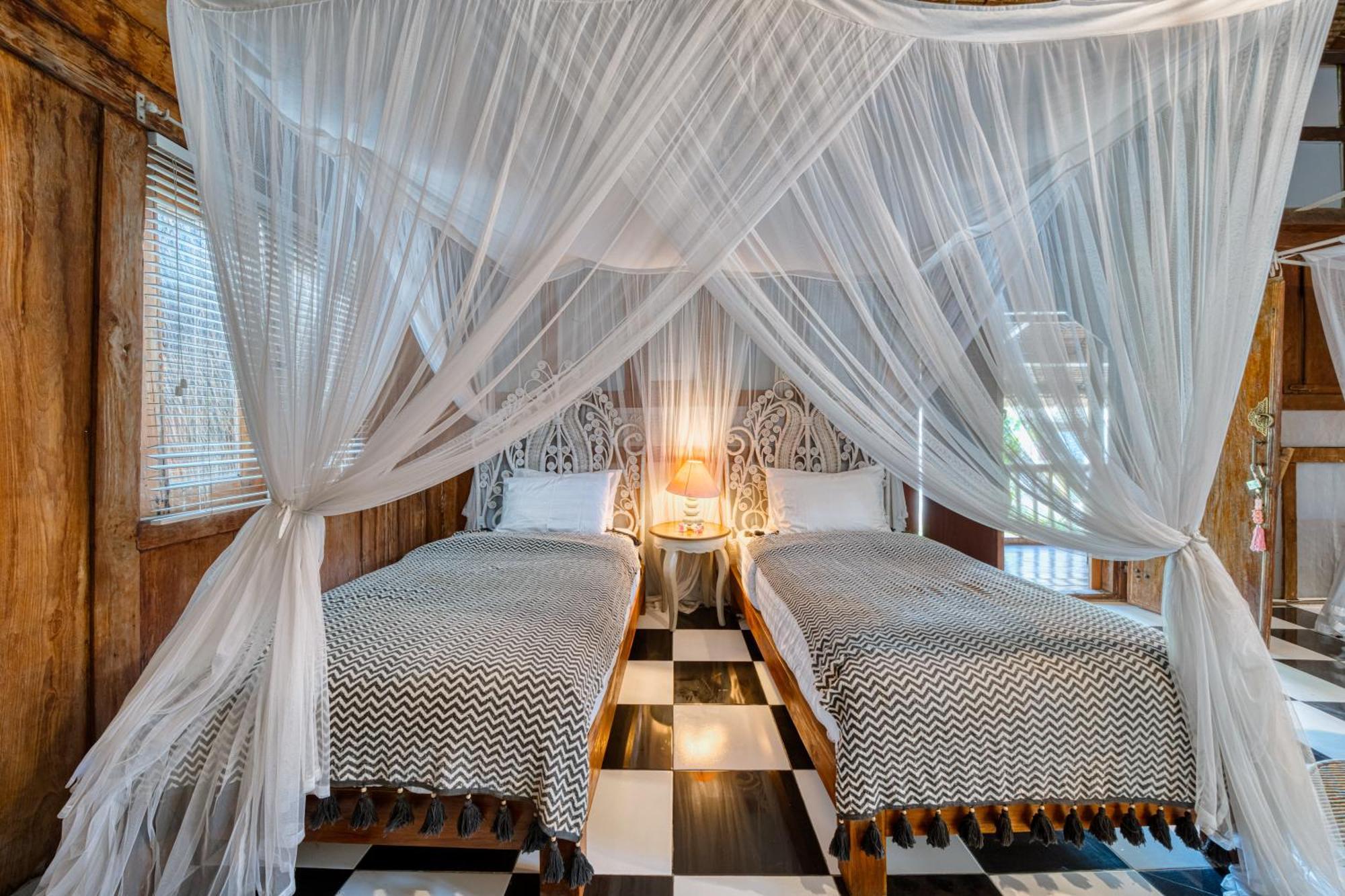 Villa Kalis, 10 Bedroom Family And Group Villa เซมินยัค ภายนอก รูปภาพ